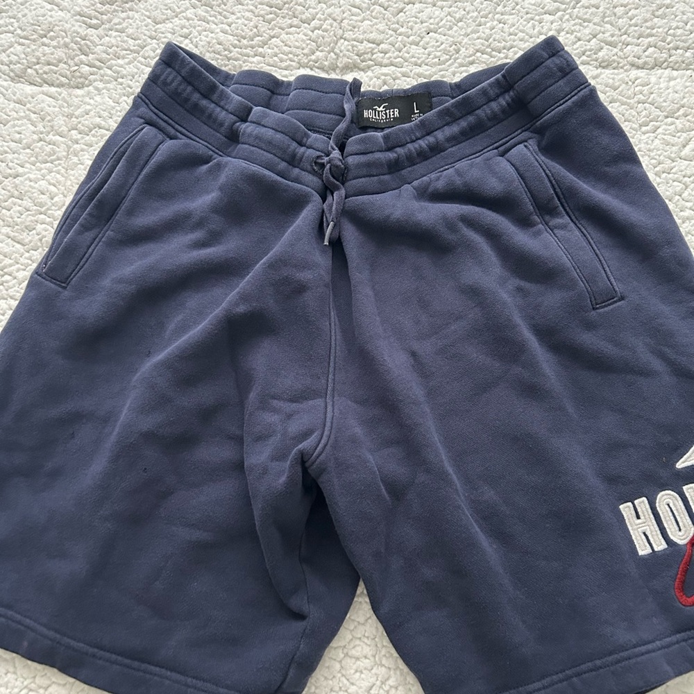 Hollister Men's Navy Shorts - Size L